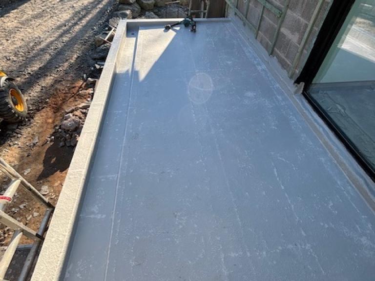 The signal grey colour is calming and blends well with the environment