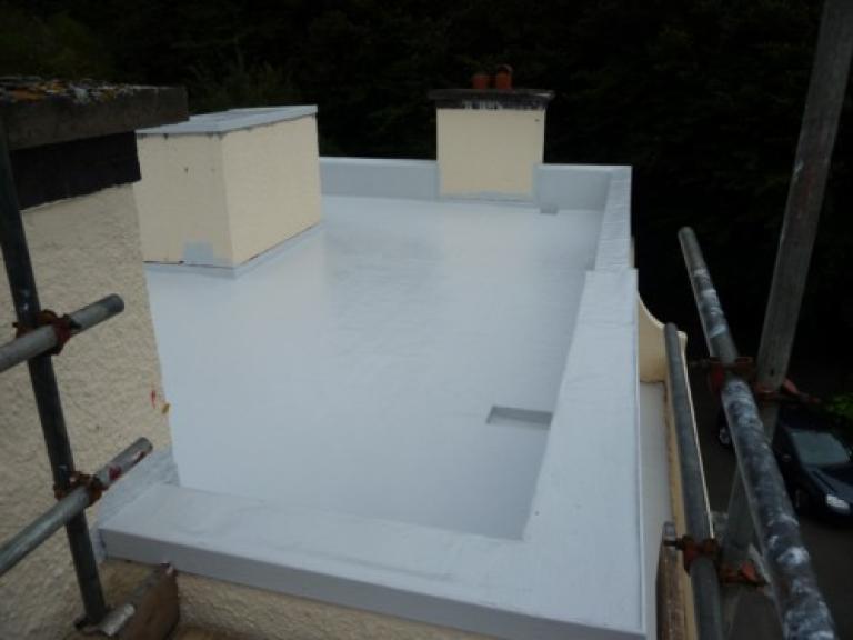 The owner opted for a light shale grey top coat to maximise solar reflectivity