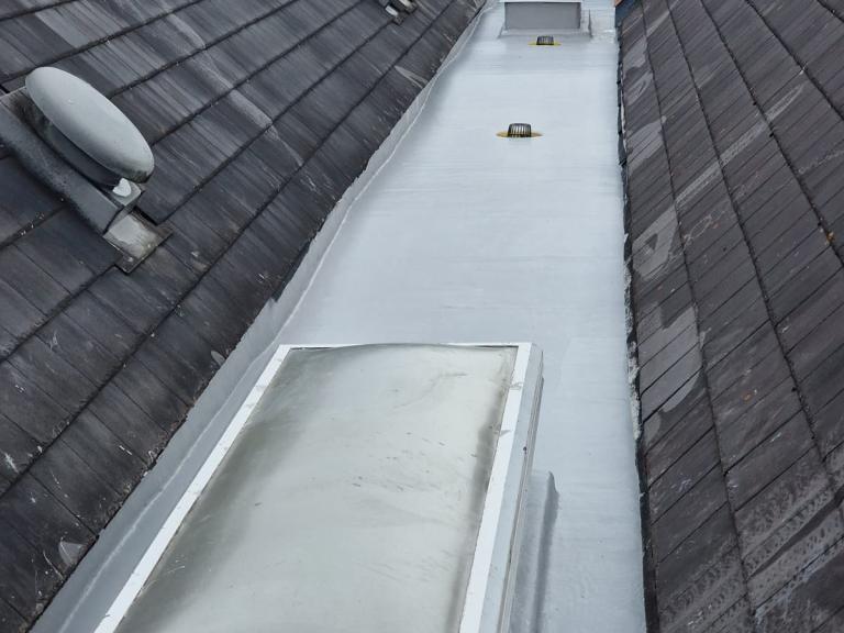 Details such as these raised skylights caused no problems at all