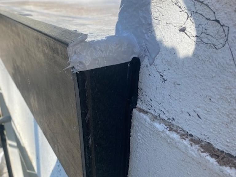 The water 'escape' at the end of the terrace