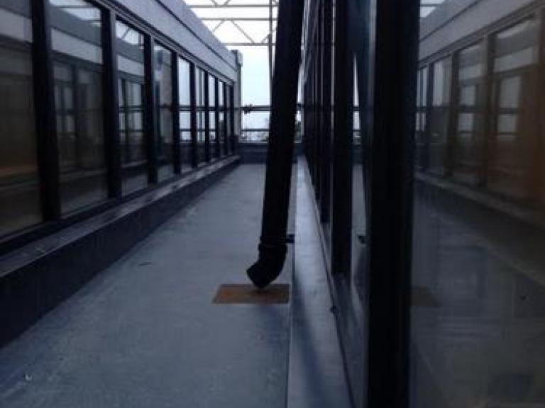 The polymer system fully waterproofs the entire drainage area