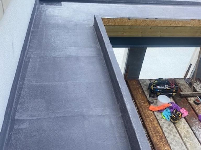 Water is then funnelled safely away down corner gutter points on the adjoining end