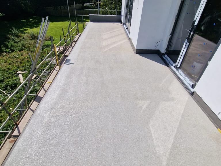 The finished quartz terrace surface - ready for many summers to come!