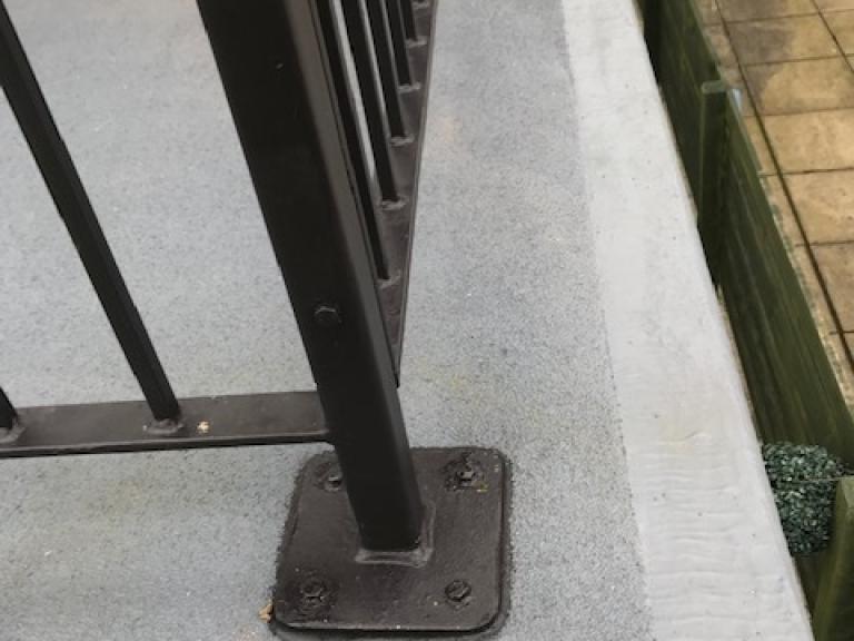 Railings and drop-away corners are no issue